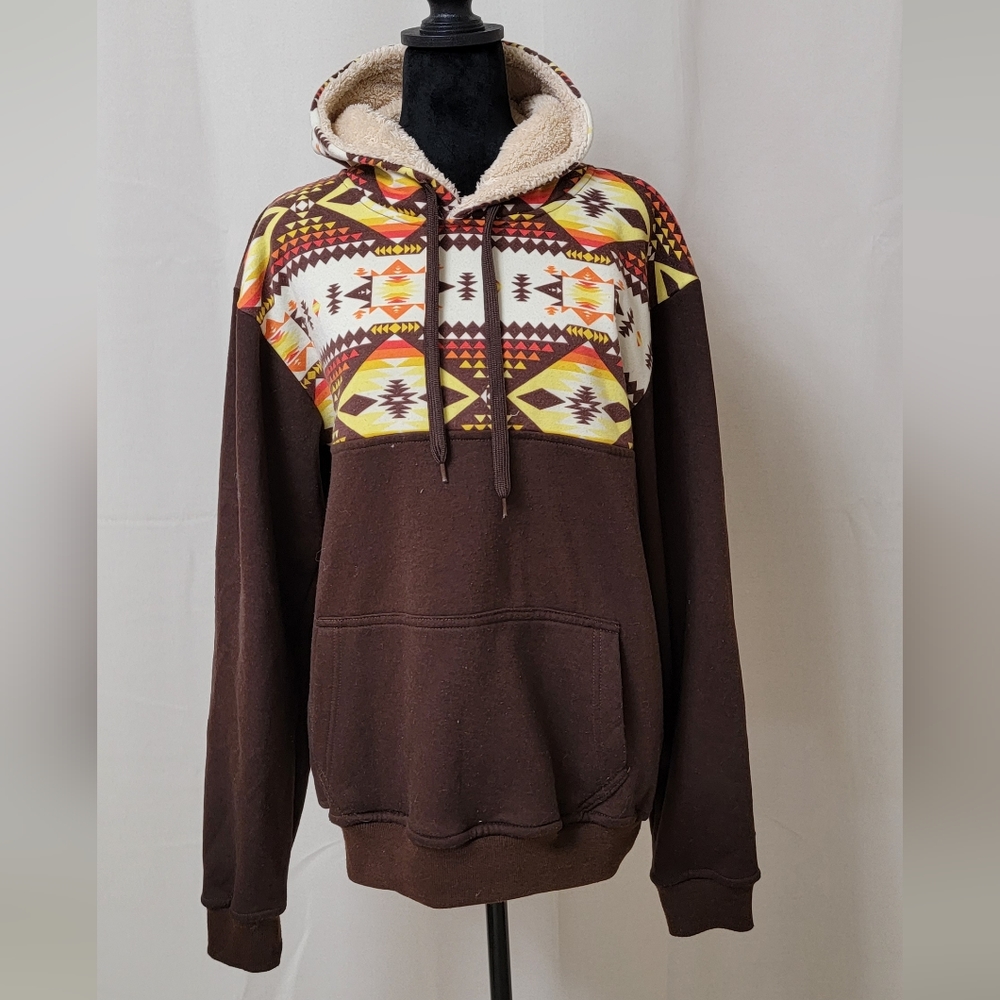 Native pull on hoodie. Sherpa lined hood. Size M
